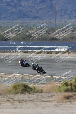 media/Nov-16-2025-Race Pace (Sun) [[8c5fa54630]]/Non Verified Riders (1st 20 Minutes)/1-Turn 14 (10am)/